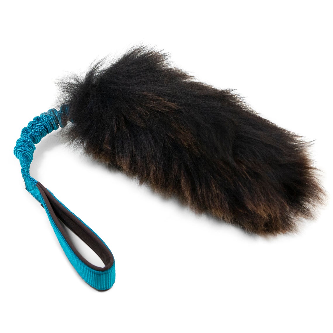 tug mouton court pen ar dog